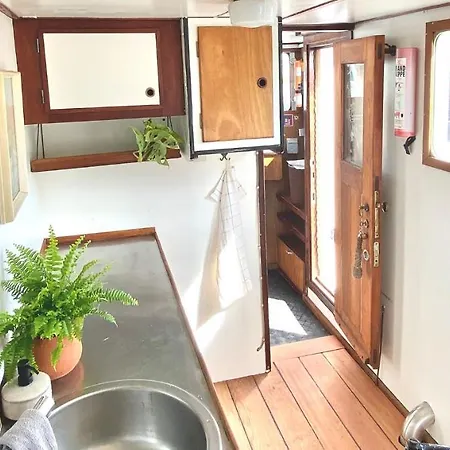 Varra Water - Unique Boat Accomodation - Bornholm - Fjaelstavn Nexo Exterior photo