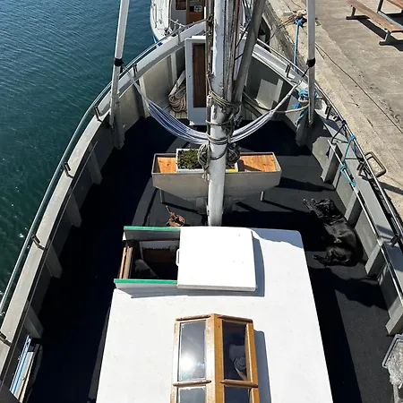 Varra Water - Unique Boat Accomodation - Bornholm - Fjaelstavn Nexo Exterior photo