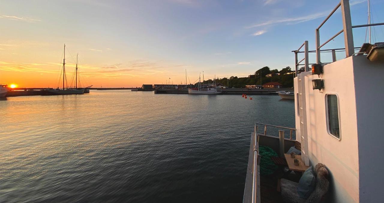 Varra Water - Unique Boat - Bornholm - Fjaelstavn * Nexo