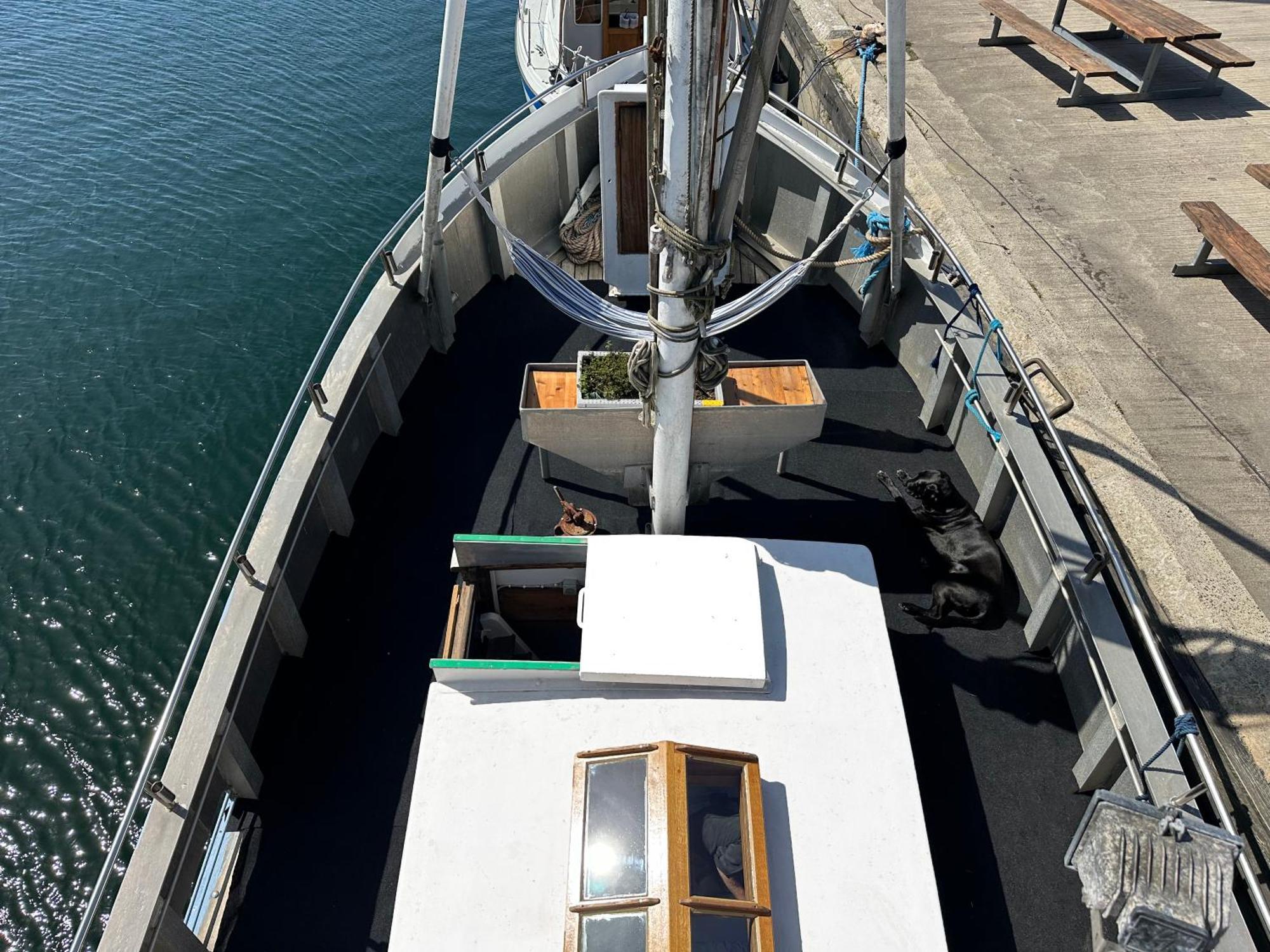 Varra Water - Unique Boat - Bornholm - Fjaelstavn Botel Nexo