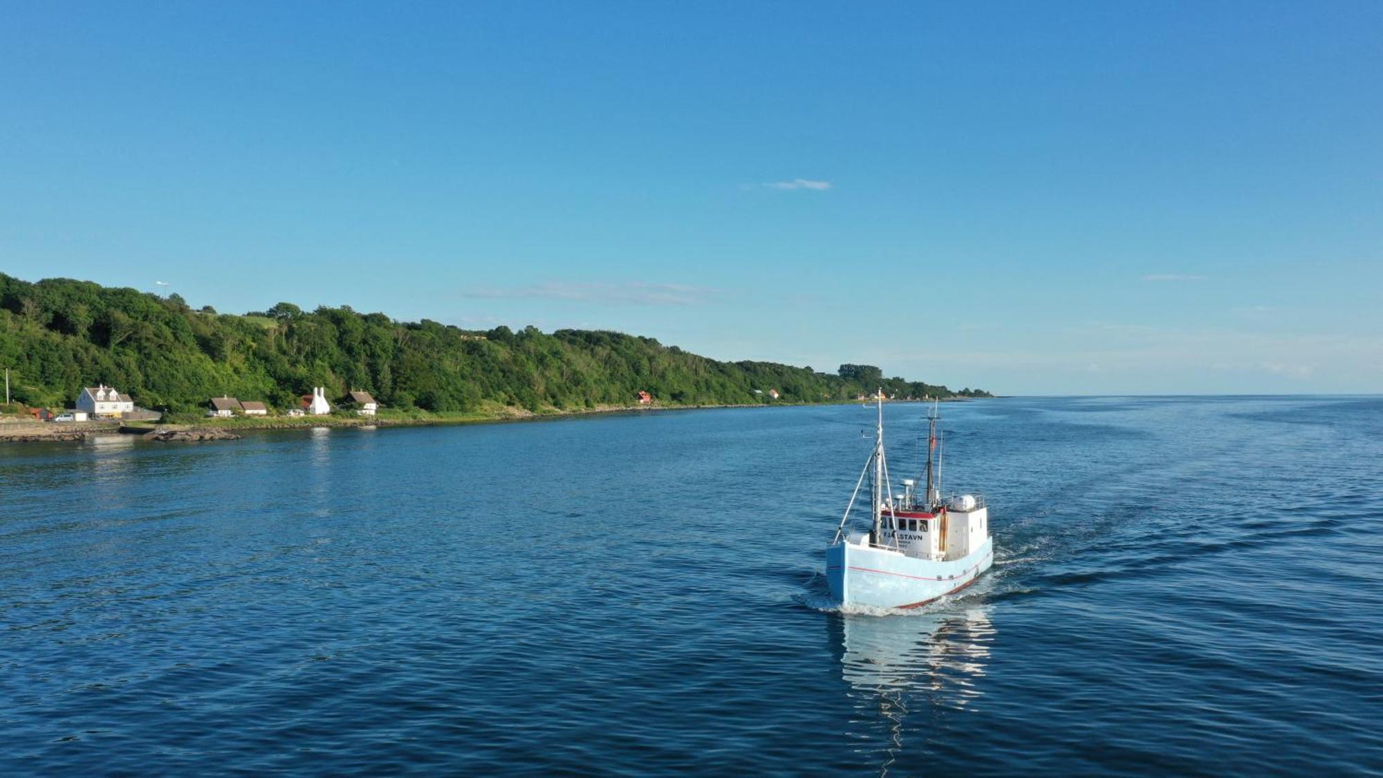 Varra Water - Unique Boat - Bornholm - Fjaelstavn *